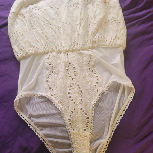 Free people mini and onesy - Picture 11 of 12